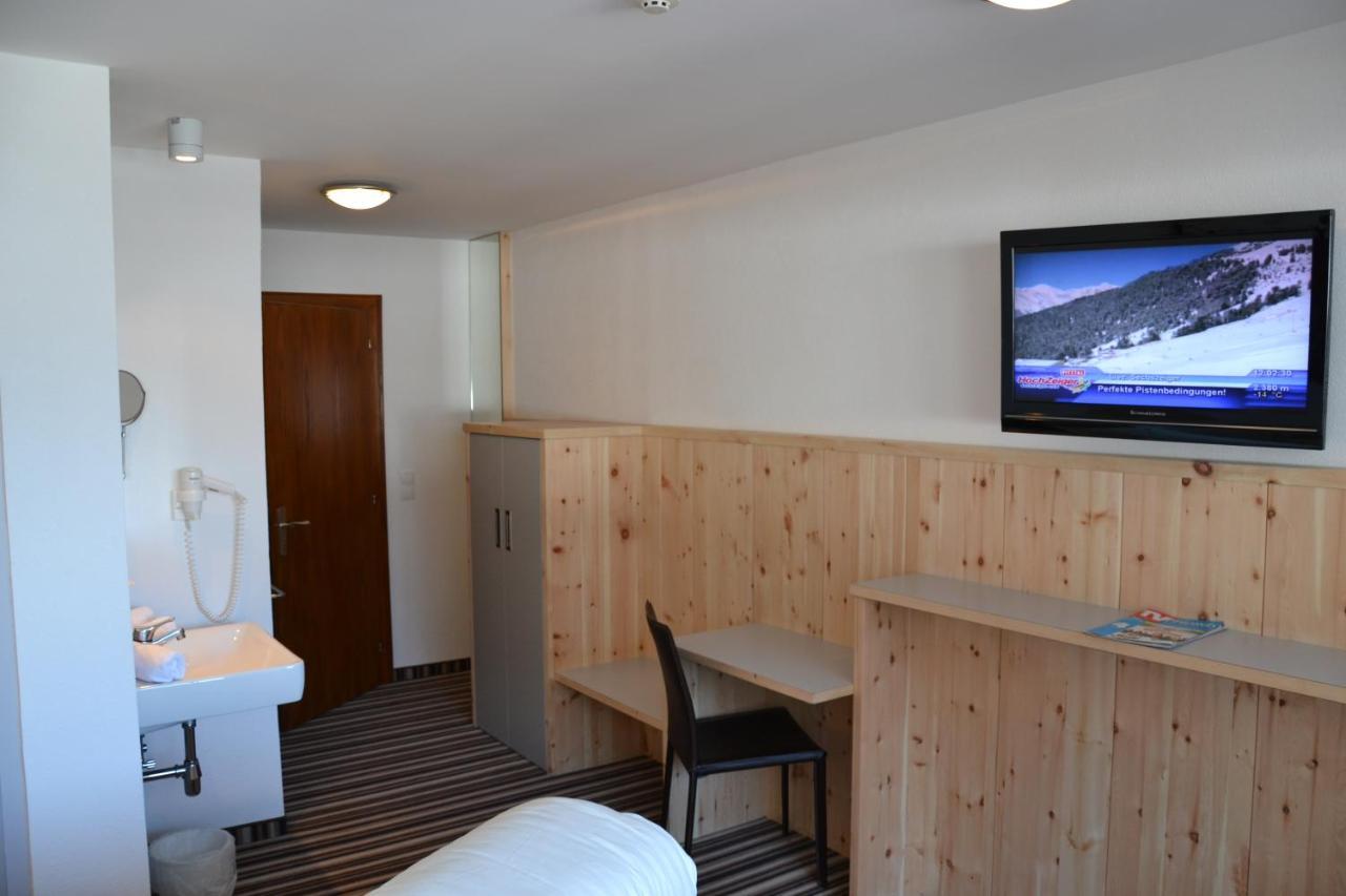 Hotel Alpina nature-wellness Wenns Esterno foto