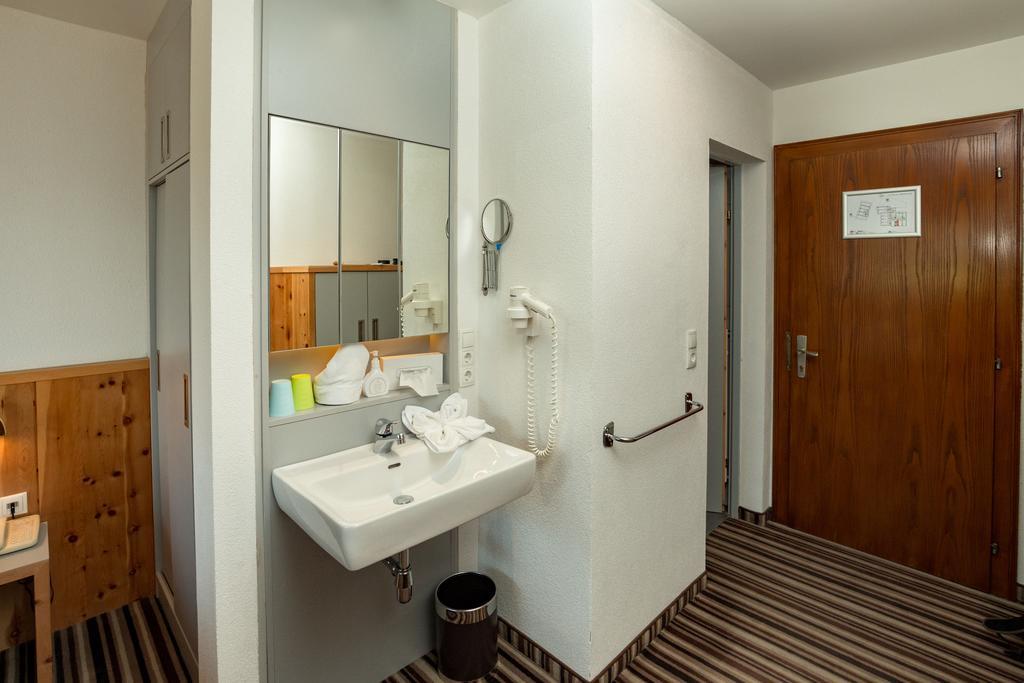 Hotel Alpina nature-wellness Wenns Esterno foto